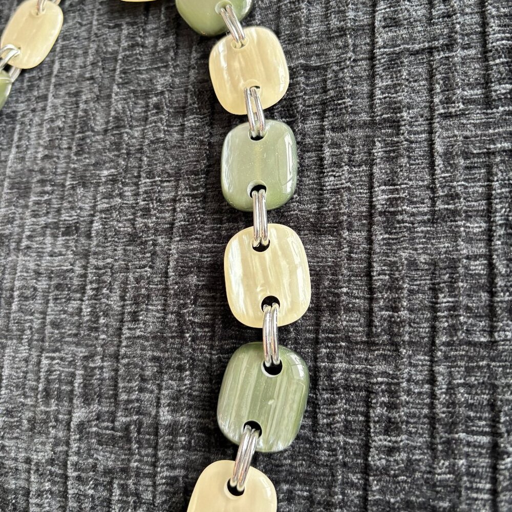 Reversible Necklace Cream Yellow Green Black White Two Style Statement Jewelry - Picture 3 of 7